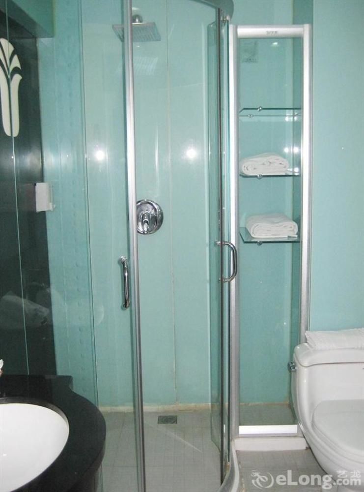 June Hotel Чанчун Екстериор снимка