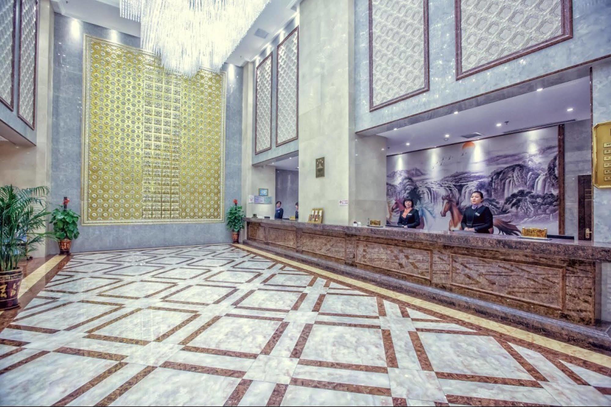 June Hotel Чанчун Екстериор снимка