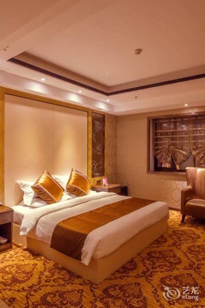 June Hotel Чанчун Екстериор снимка