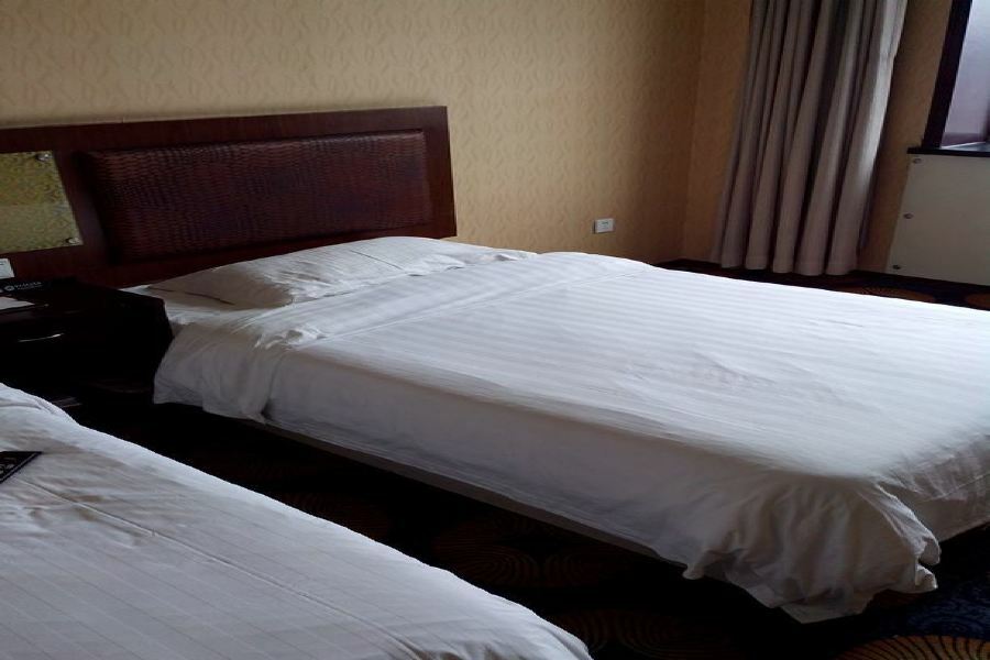 June Hotel Чанчун Екстериор снимка